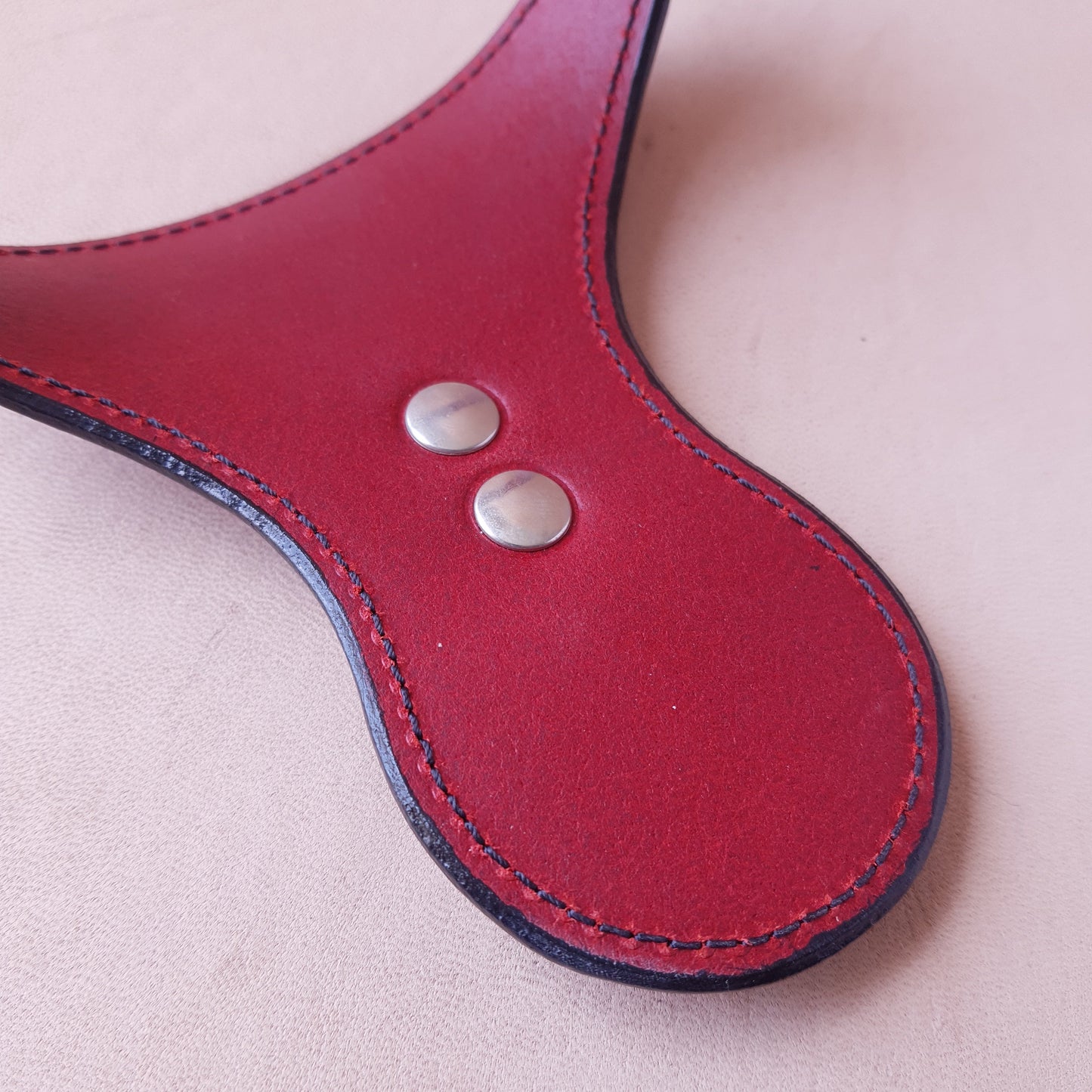 Collier en cuir - 33 cm - rouge