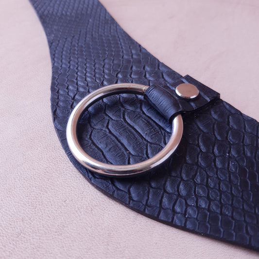 Collier en latex - 38 cm - noir