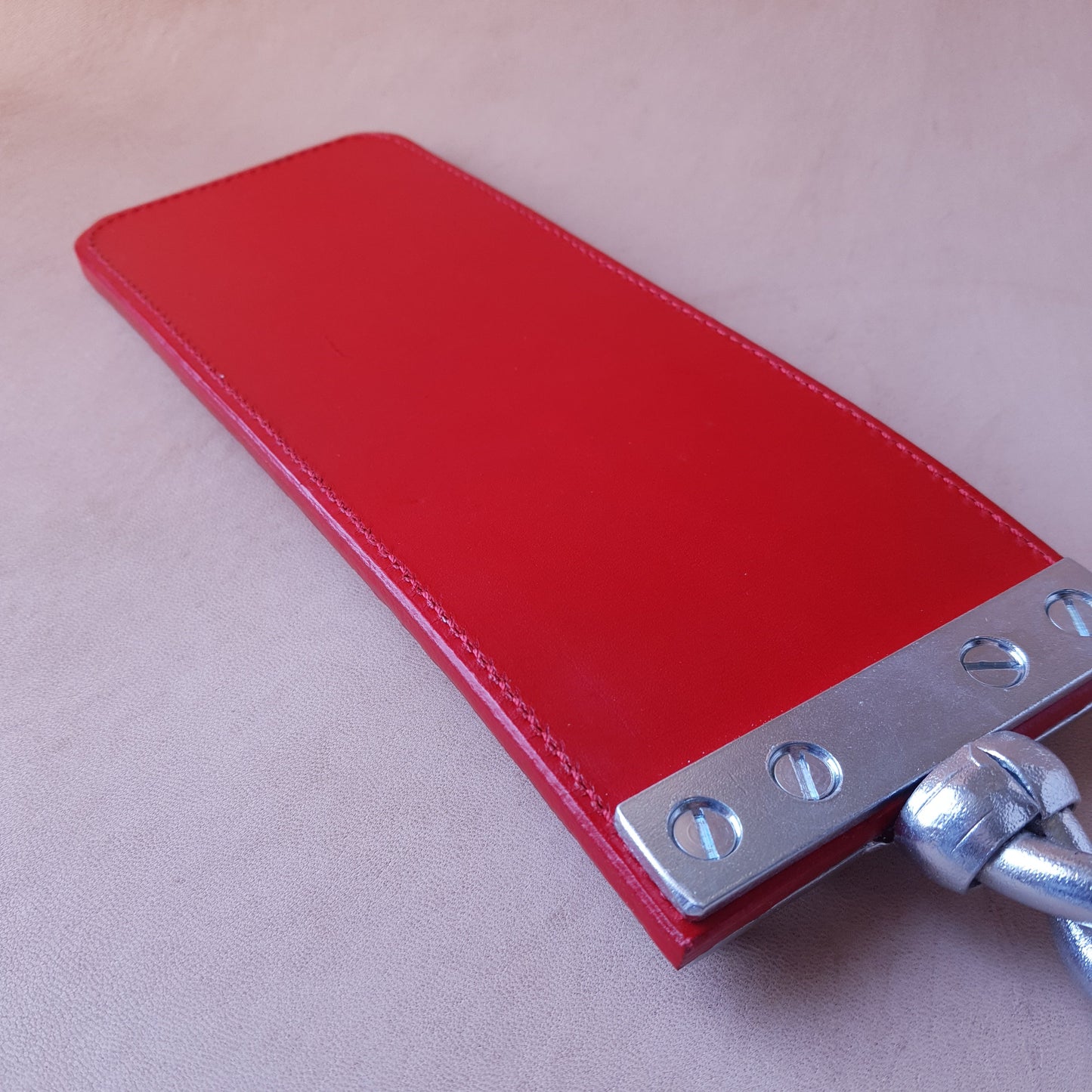 Paddle cuir & acier - 43 cm - rouge