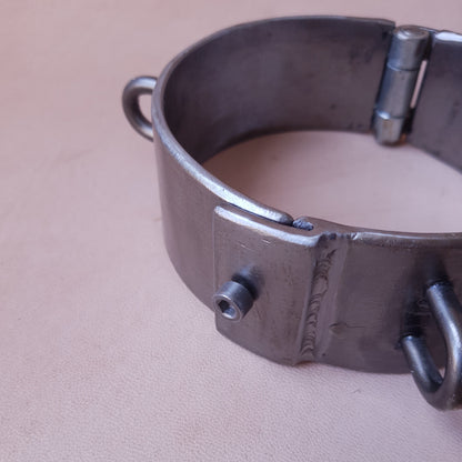 Collier en acier - 37 cm - métallique