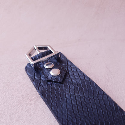Collier en latex - 38 cm - noir