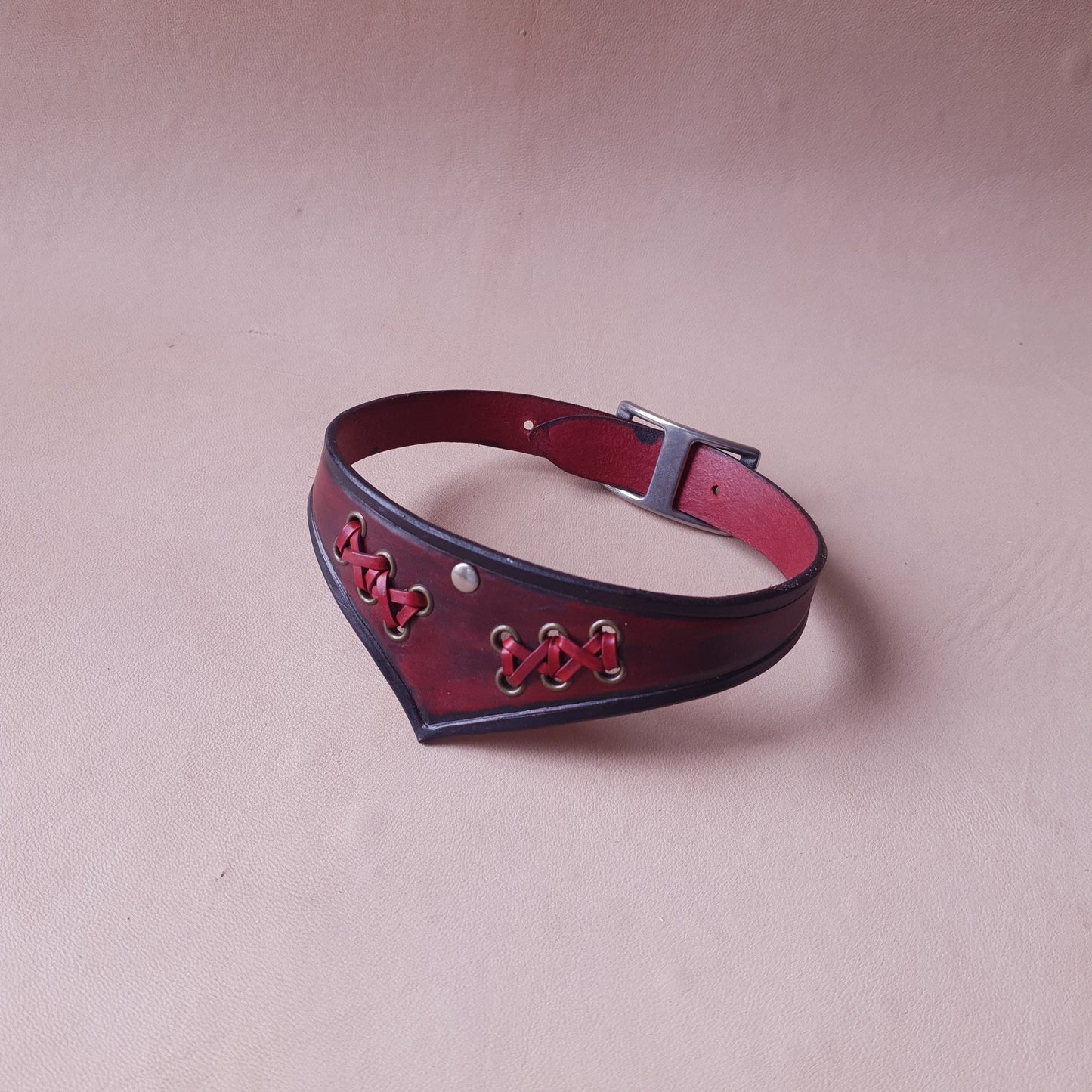 Collier en cuir - 31 cm - bordeaux