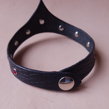 Collier en cuir - 31 cm - noir & rouge