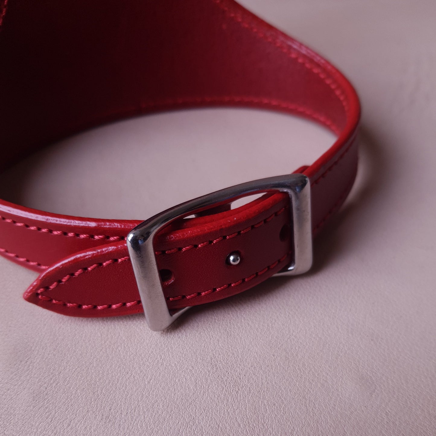 Collier en cuir - 31,5 cm - rouge