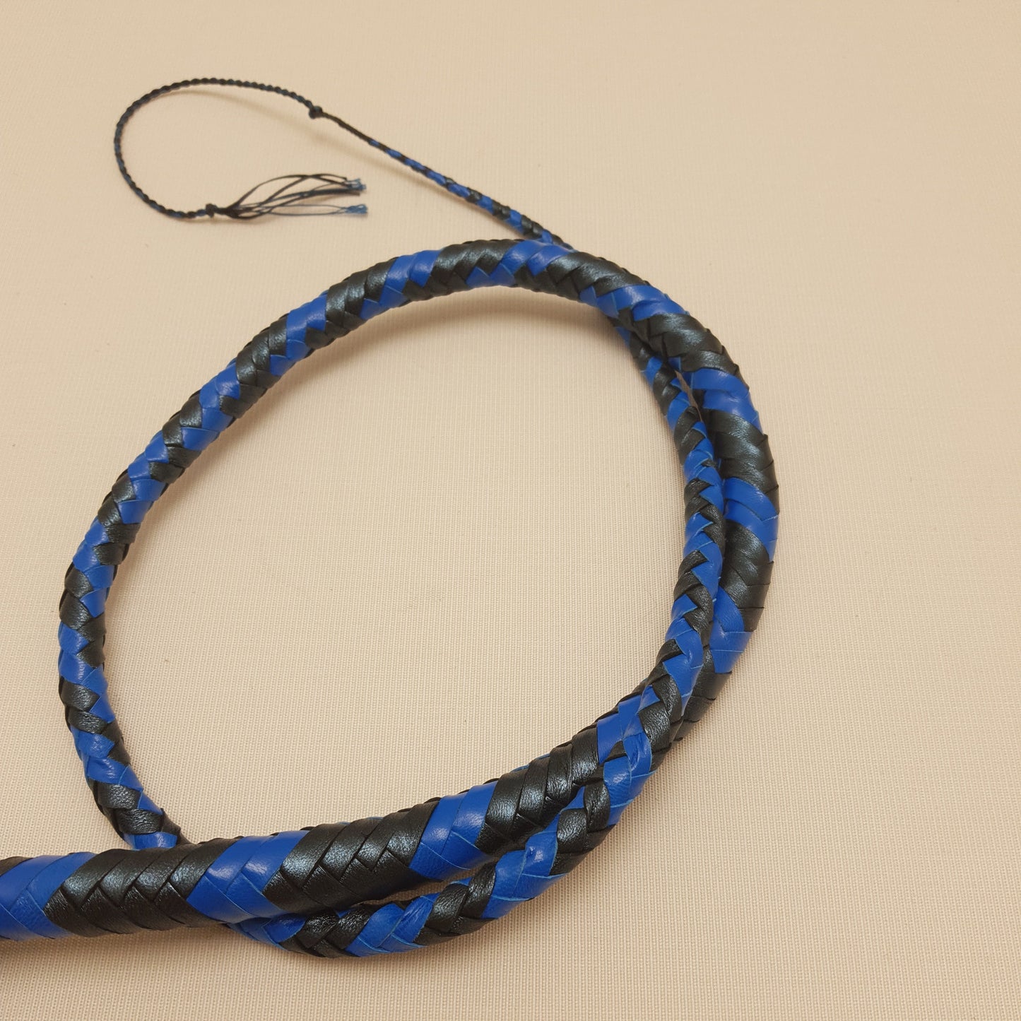 Single Tail Whip - 100 cm braided leather - blue & black