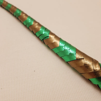 Fouet cravache mexicaine - 56 cm en cuir tressé - vert & bronze