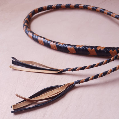 Fouet quirt - 100 cm en cuir tressé - noir & marron