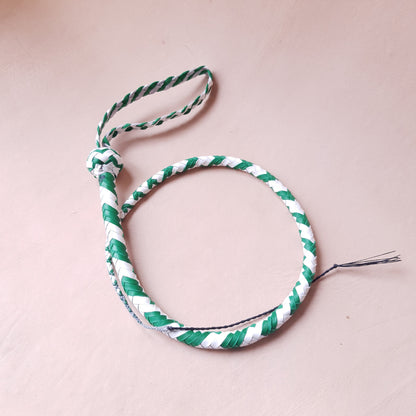 Fouet single tail - 70 cm en cuir tressé - blanc & vert
