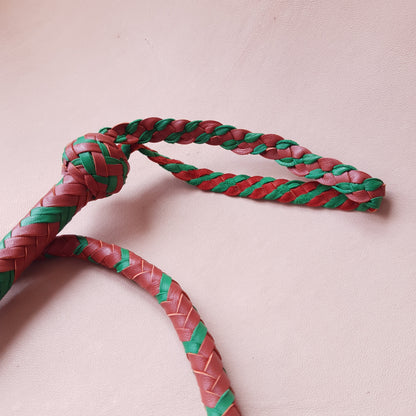 Fouet single tail - 80 cm en cuir tressé - marron & vert