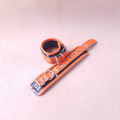 Menottes cuir - 20 cm - orange & noir