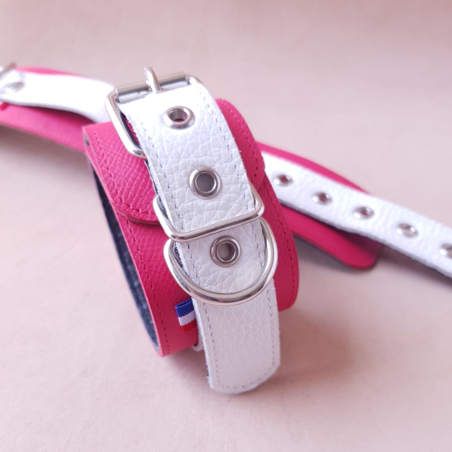 Menottes cuir - 27 cm - rose & blanc
