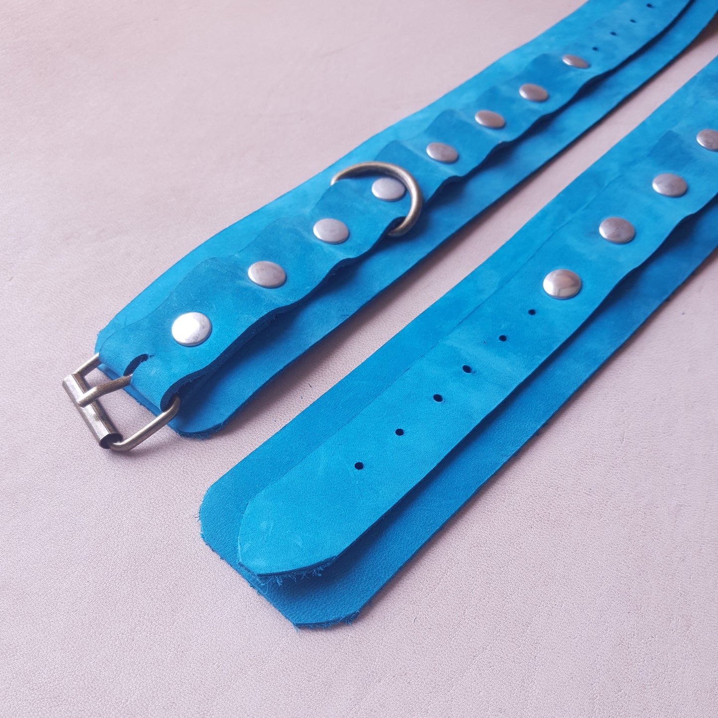 Menottes cuir - 27,5 cm - bleu canard