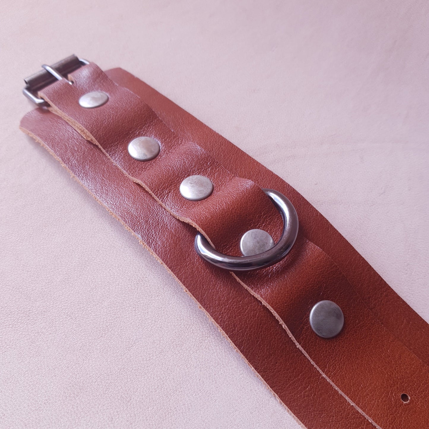 Menottes cuir - 22,5 cm - marron