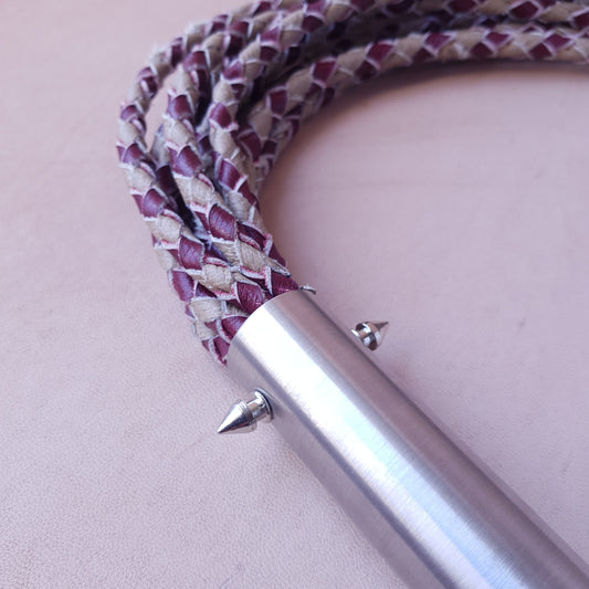 Martinet cat o nine cuir & inox - 53 cm - beige & bordeaux