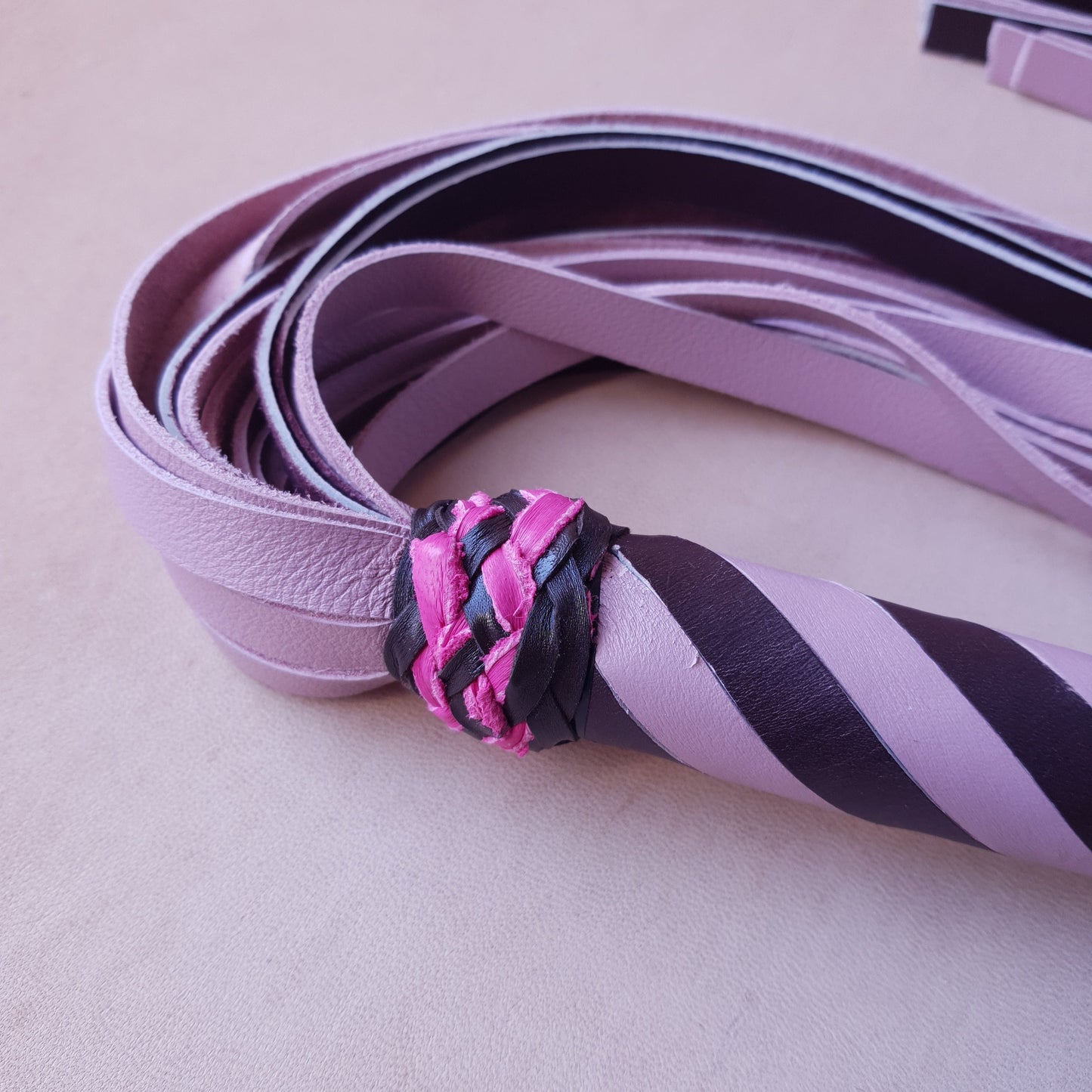 Martinet cuir & knot - 65 cm - rose & marron