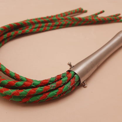 Martinet cat o nine cuir & inox - 67 cm - vert & rouge