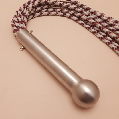 Martinet cat o nine cuir & inox - 74 cm - bordeaux & blanc