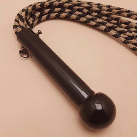 Martinet cat-o-nine cuir & acier - 50 cm - noir & beige