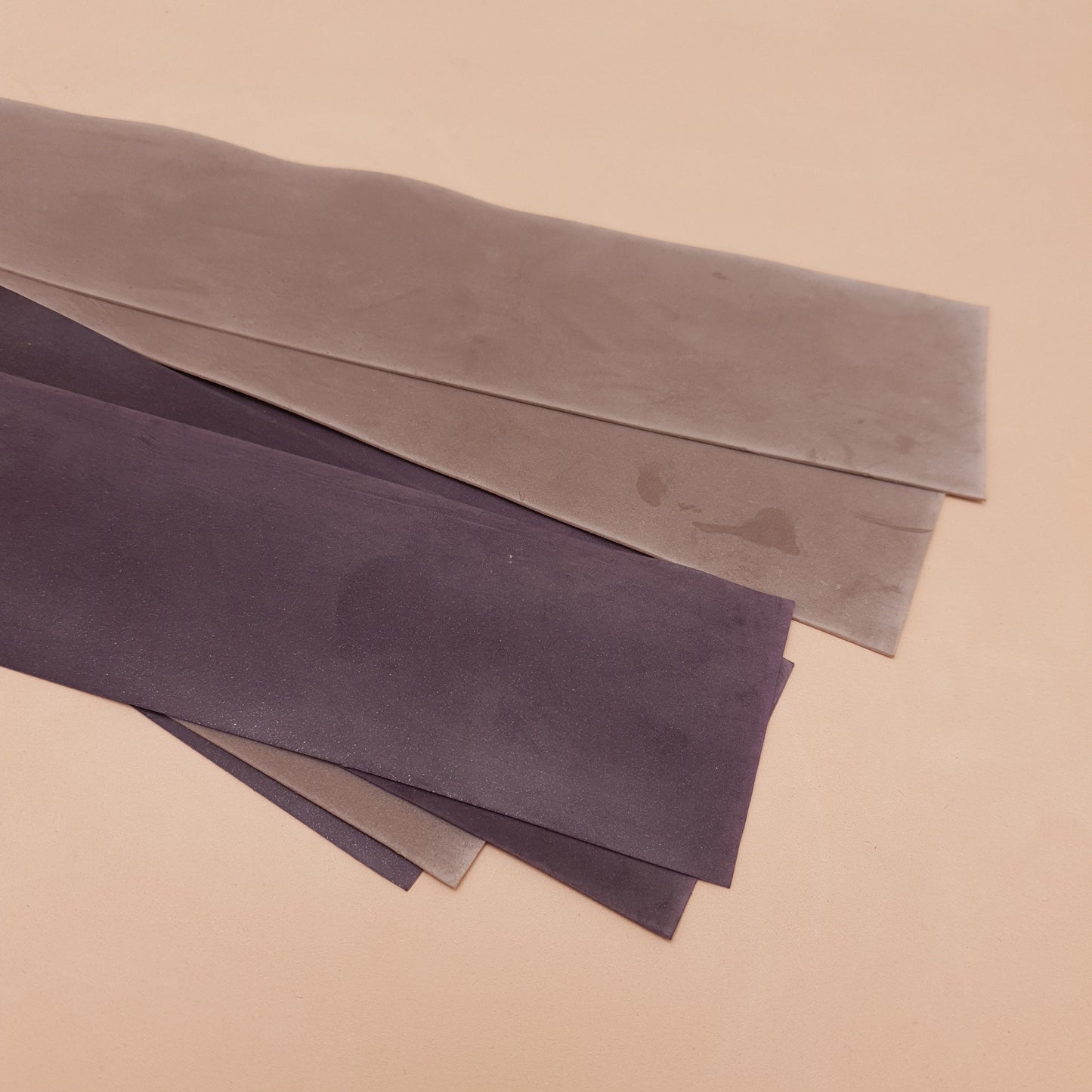 Martinet latex & acier - 66 cm - violet & gris