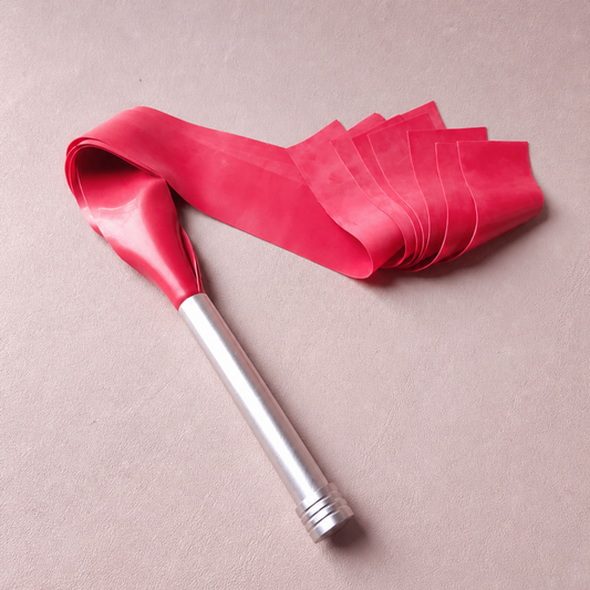 Martinet latex & métal - 51 cm - rouge