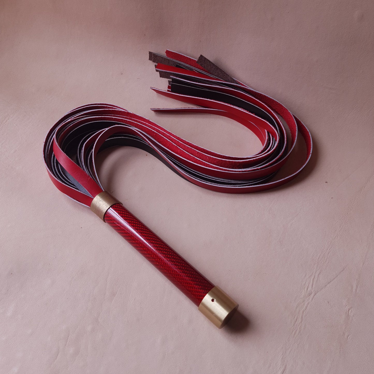 Martinet SC - 60 cm en cuir - rouge & noir