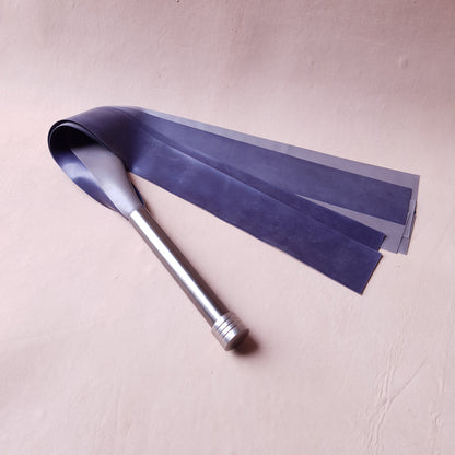 Martinet latex & métal - 50 cm - violet & gris