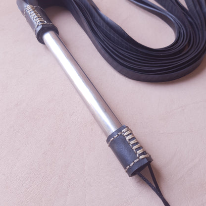 Martinet caoutchouc & inox - 41 cm - noir