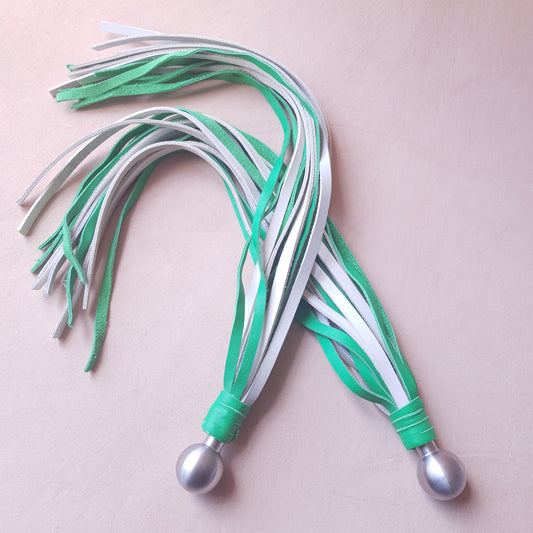Paire de martinets cuir & inox - 38 cm - vert & blanc