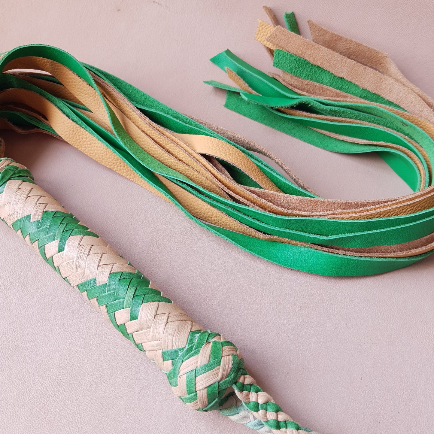 Martinet cuir & knot - 53 cm - jaune & vert