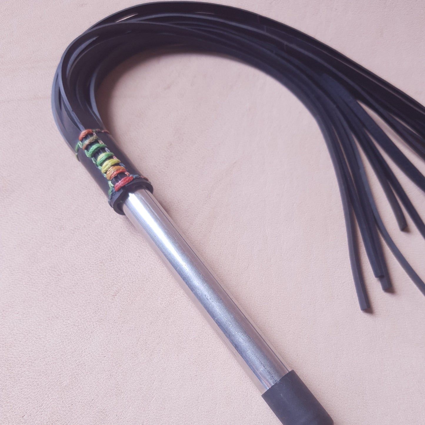 Martinet caoutchouc & inox - 24,5 cm - noir