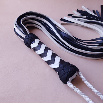 Martinet cuir & knot - 71 cm - noir & blanc