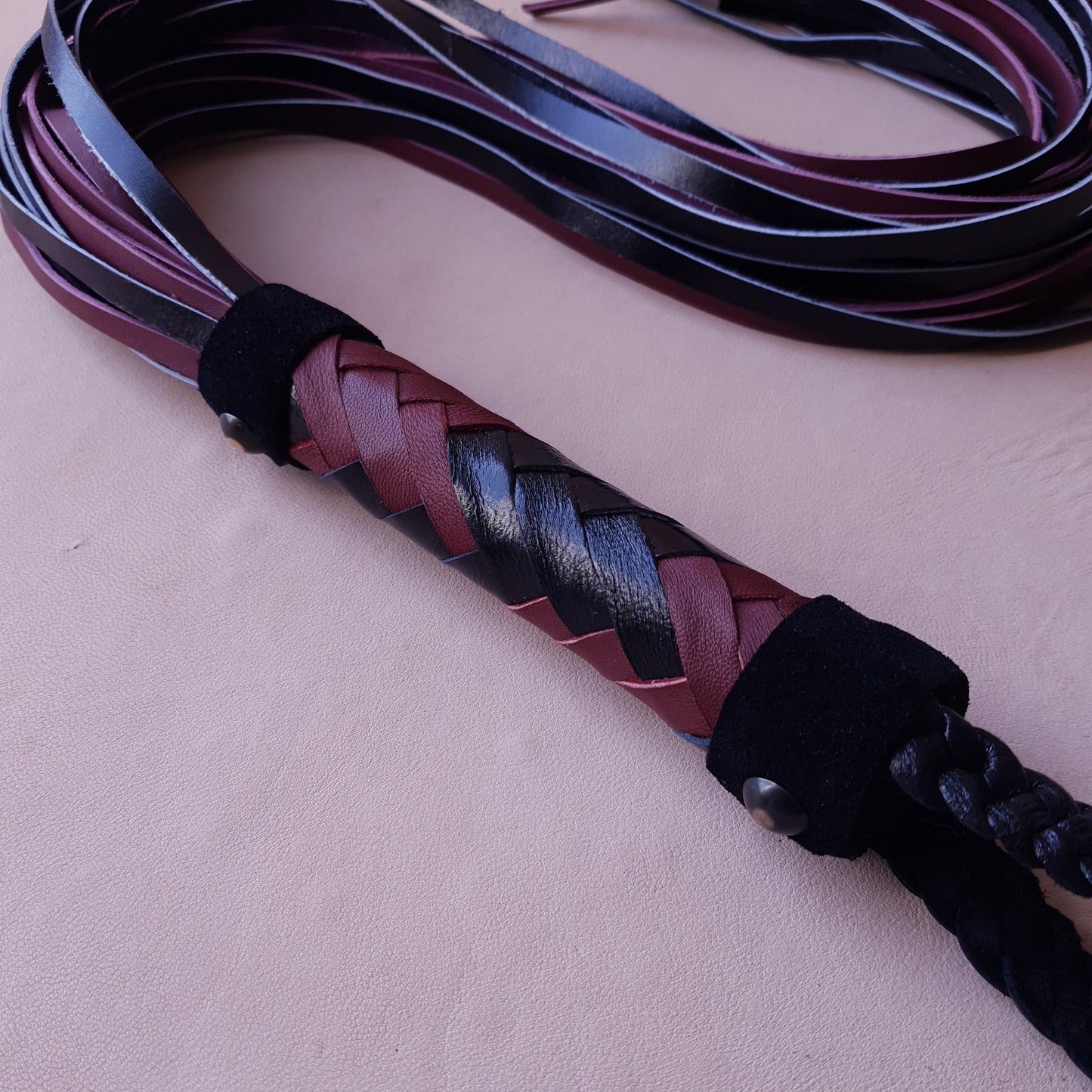 Martinet cuir - 75 cm - bordeaux & noir