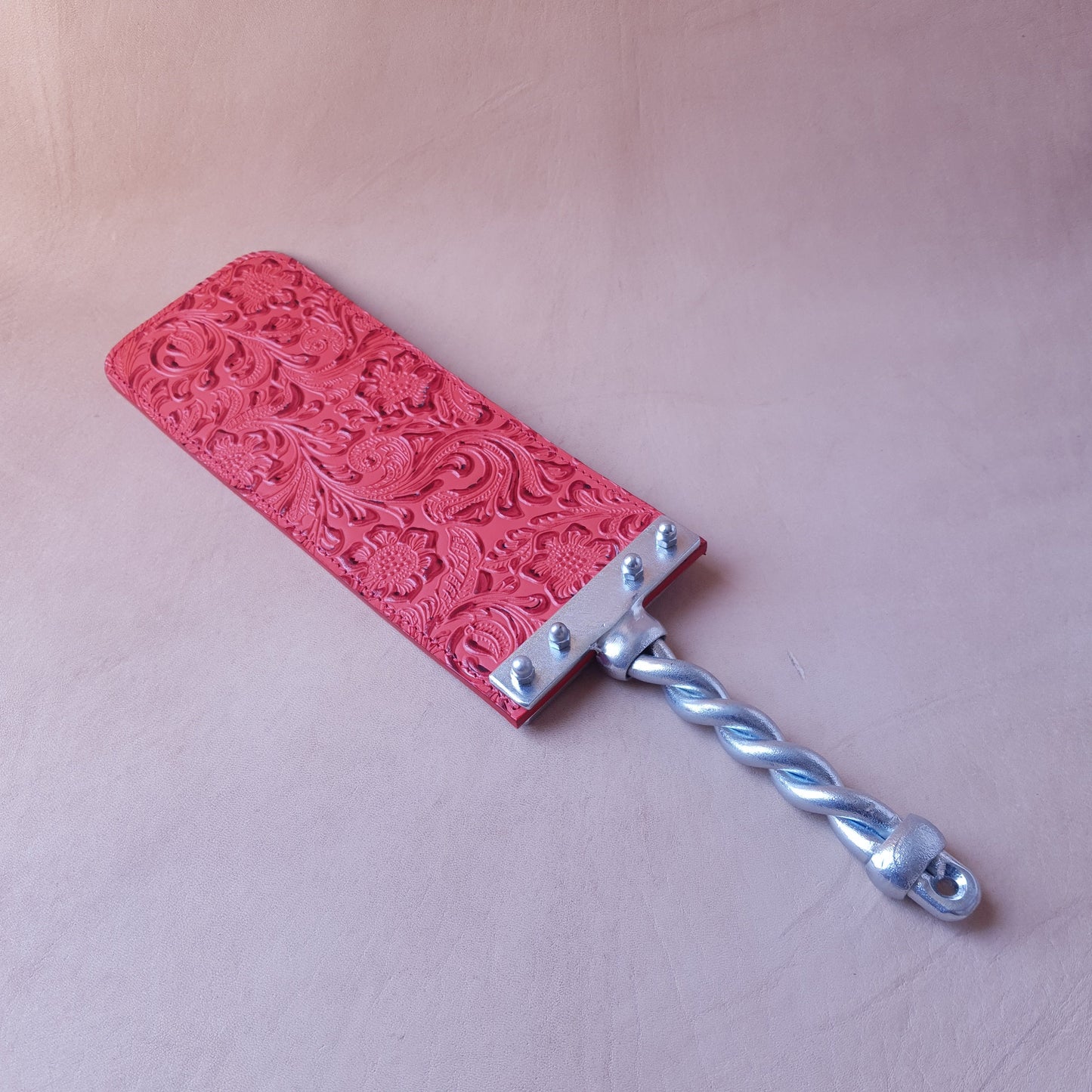 Paddle cuir & acier - 43 cm - rouge