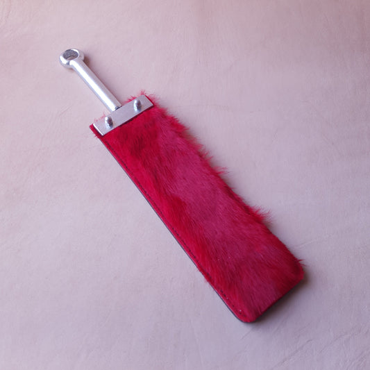 Paddle cuir & fourrure - 38 cm - rouge