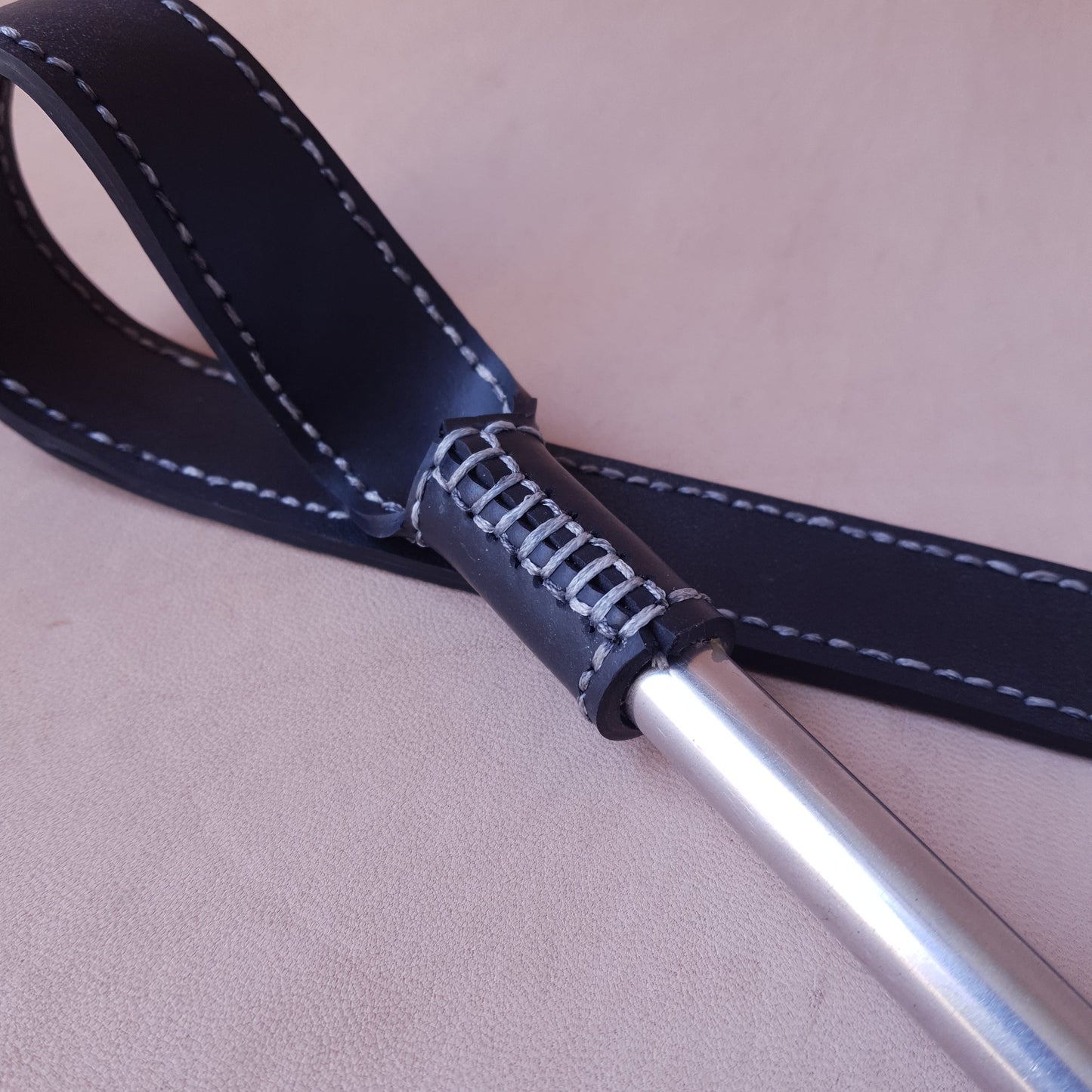 Langue de dragon caoutchouc & inox - 60 cm - noir 2